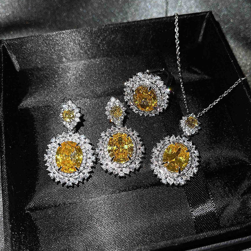Vespera Aetherin Red Set | White Gold - Image 3